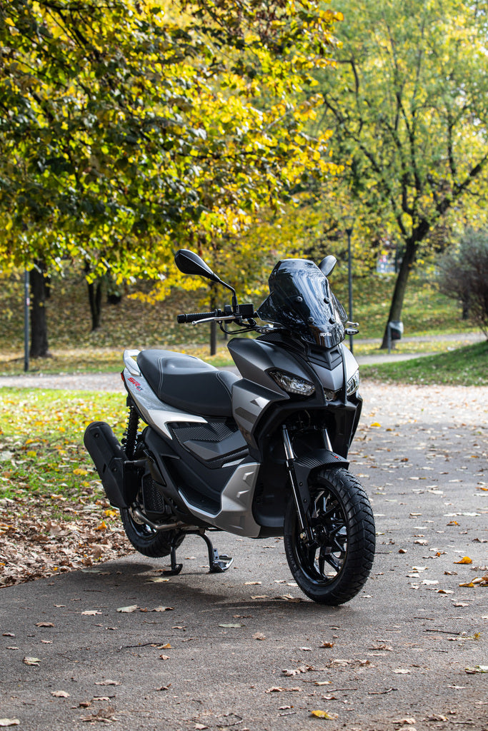 Aprilia SR GT 125 E5 - STREET GREY 2024 Save £350 on RRP One Only !!